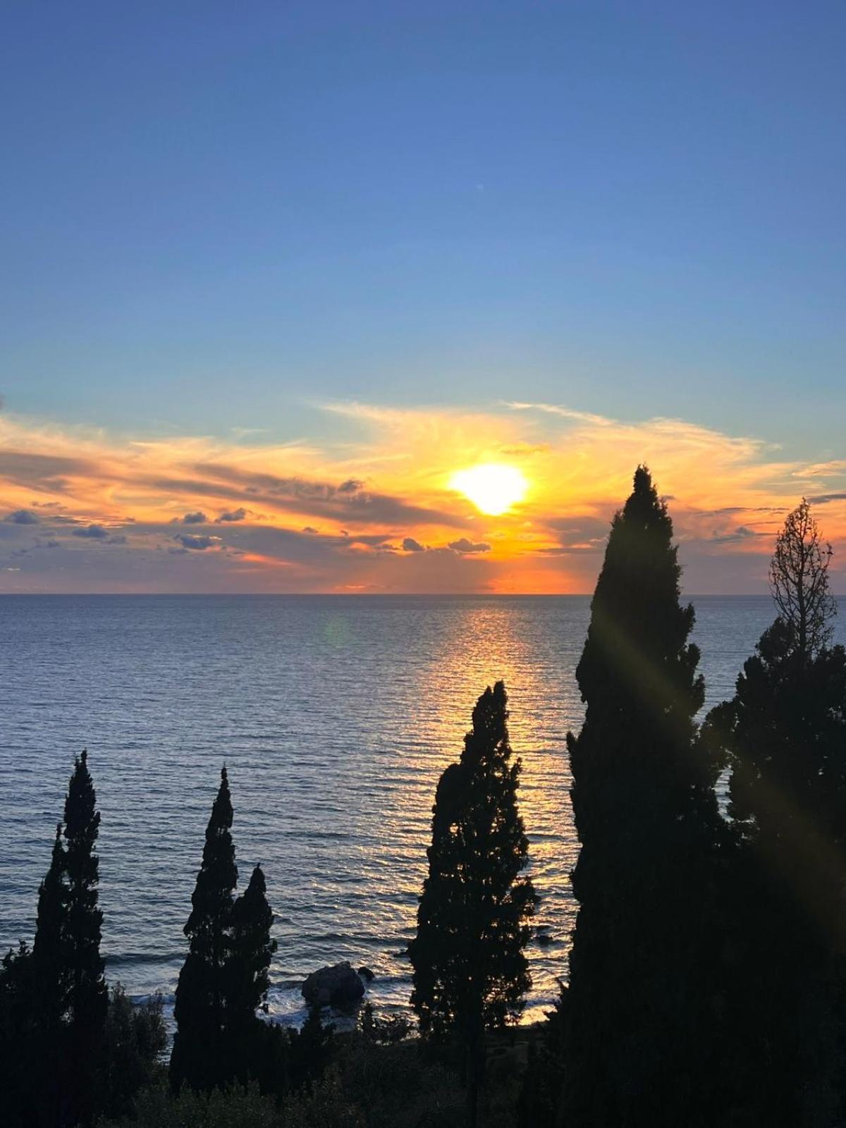Stefanos Apartments By Sv Alians Agios Gordios  Dış mekan fotoğraf