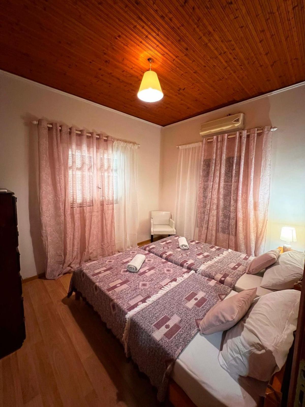 Stefanos Apartments By Sv Alians Agios Gordios  Dış mekan fotoğraf