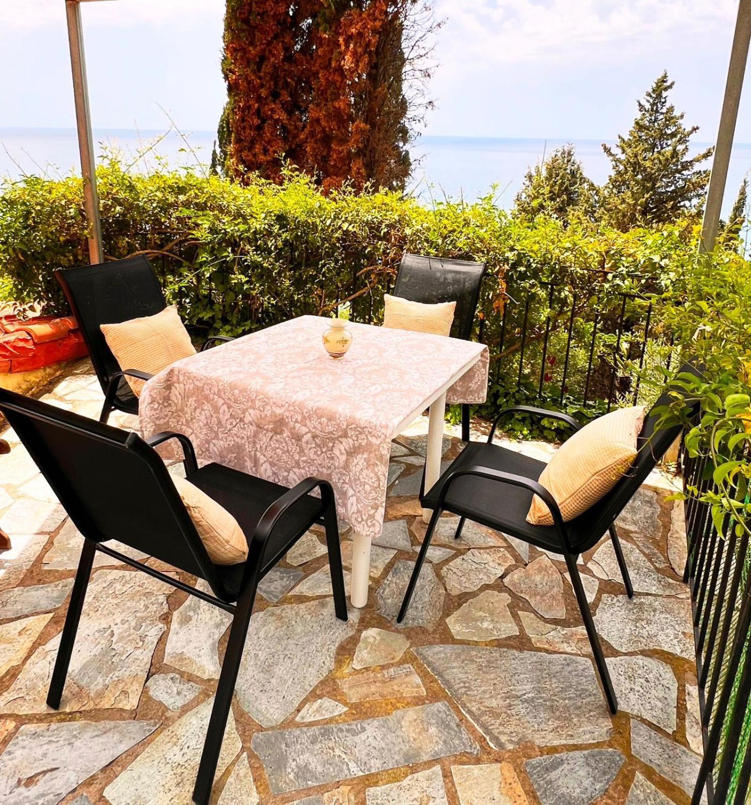 Stefanos Apartments By Sv Alians Agios Gordios  Dış mekan fotoğraf